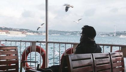 开云体育开云-【犯规解析】比赛中那些令人尴尬的犯规瞬间集锦，犯规的规则